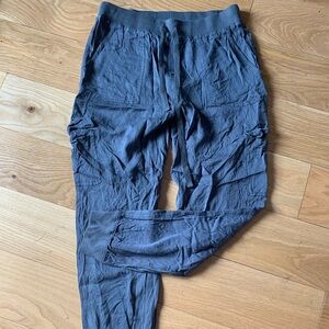 Aerie Grey Jogger Pants​